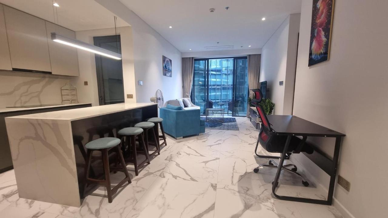 הו צ'י מין סיטי The Crest-Central Saigon Riverside -Free Pool-Gym-Sauna Room-Yoga Room מראה חיצוני תמונה