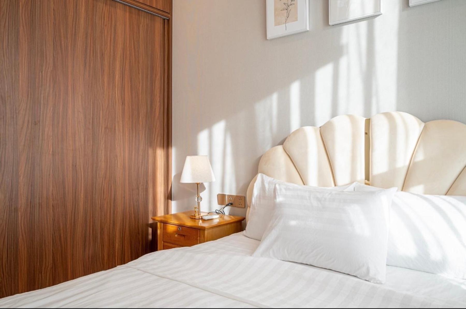 הו צ'י מין סיטי The Crest-Central Saigon Riverside -Free Pool-Gym-Sauna Room-Yoga Room מראה חיצוני תמונה