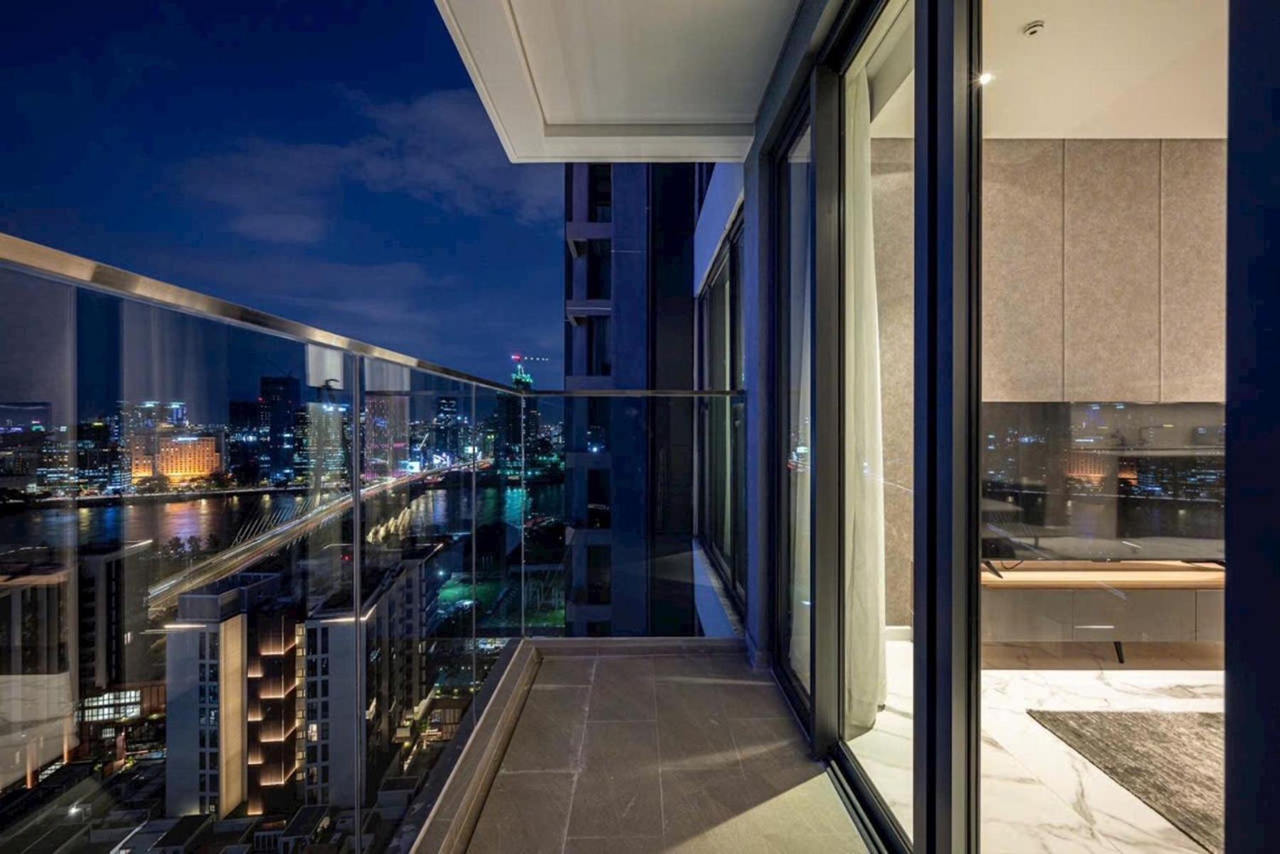 הו צ'י מין סיטי The Crest-Central Saigon Riverside -Free Pool-Gym-Sauna Room-Yoga Room מראה חיצוני תמונה