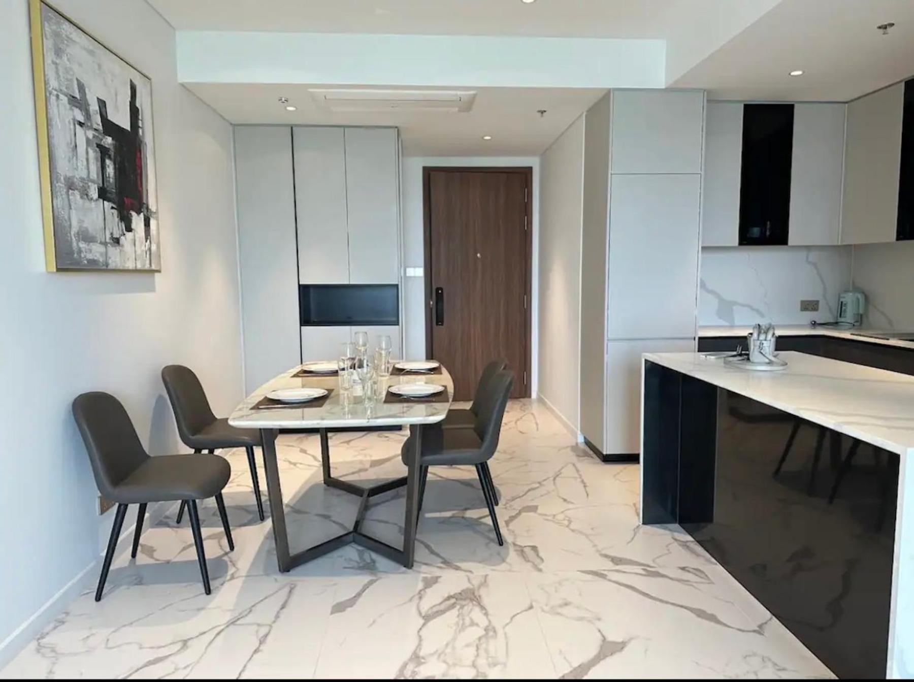הו צ'י מין סיטי The Crest-Central Saigon Riverside -Free Pool-Gym-Sauna Room-Yoga Room מראה חיצוני תמונה