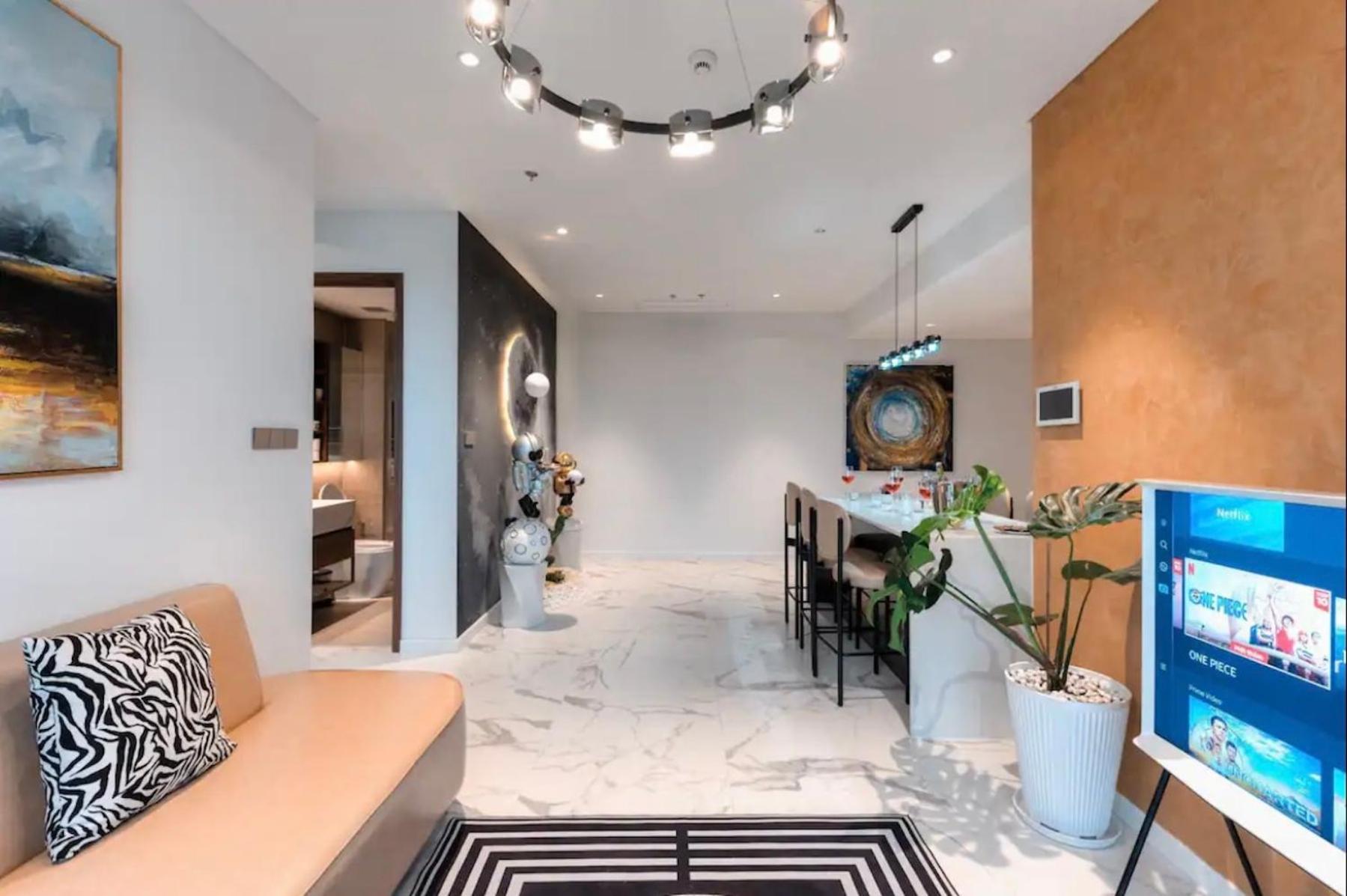 הו צ'י מין סיטי The Crest-Central Saigon Riverside -Free Pool-Gym-Sauna Room-Yoga Room מראה חיצוני תמונה