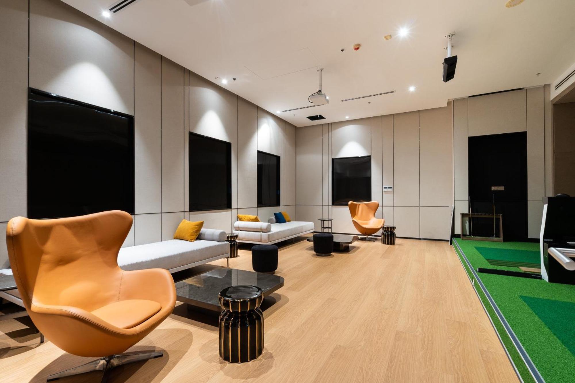 הו צ'י מין סיטי The Crest-Central Saigon Riverside -Free Pool-Gym-Sauna Room-Yoga Room מראה חיצוני תמונה